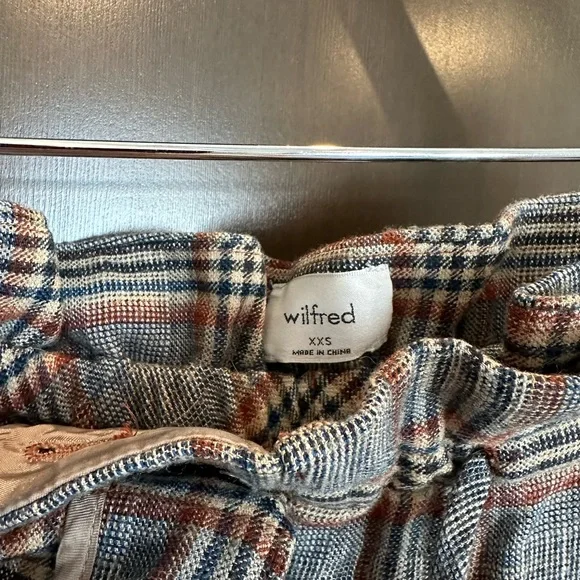 Aritzia Wilfred Plaid Trousers - Picture 4 of 6